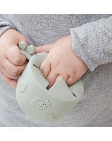 Peekaboo snack cup