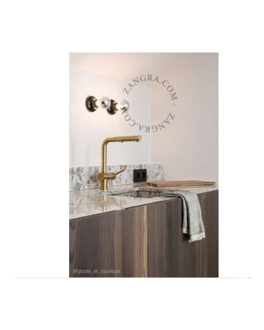 Applique porcelaine noire 001.002